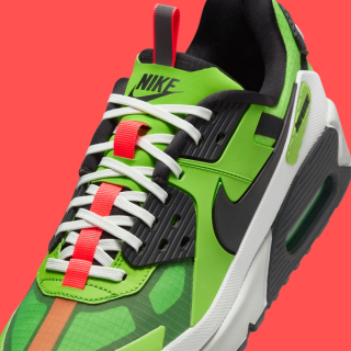 Available Now // Nike Air Max 90 Drift 